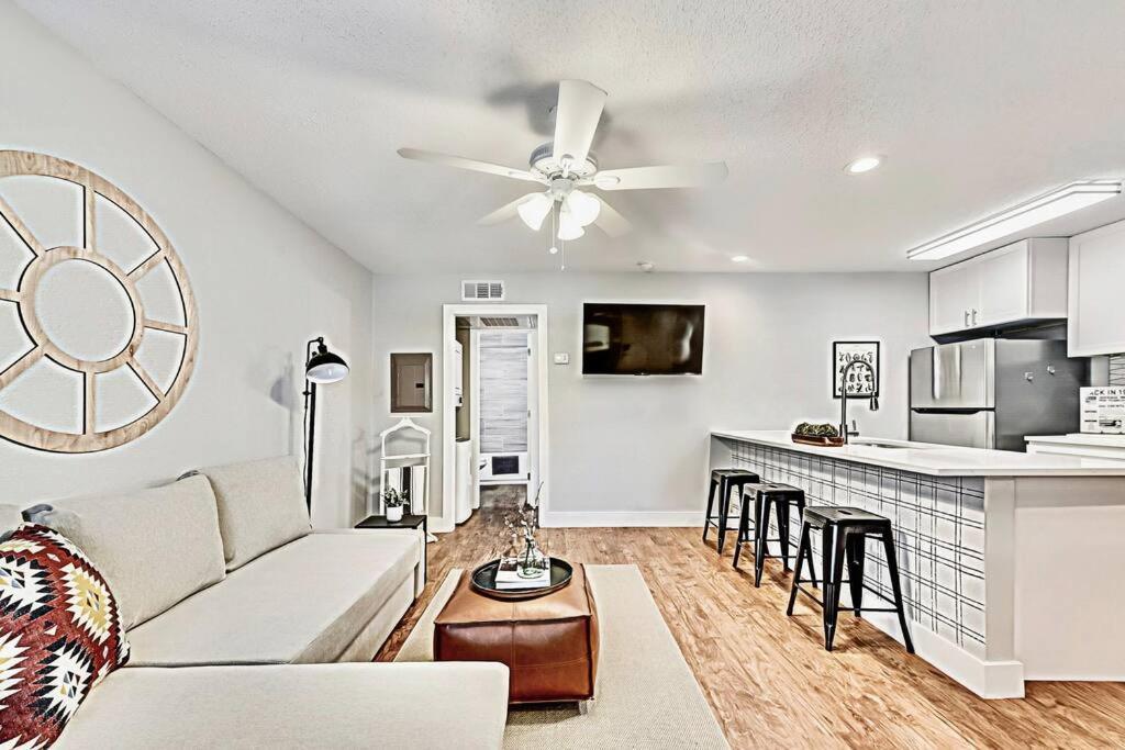 New - Near Deep Ellum + Downtown Dallas Flat Екстер'єр фото